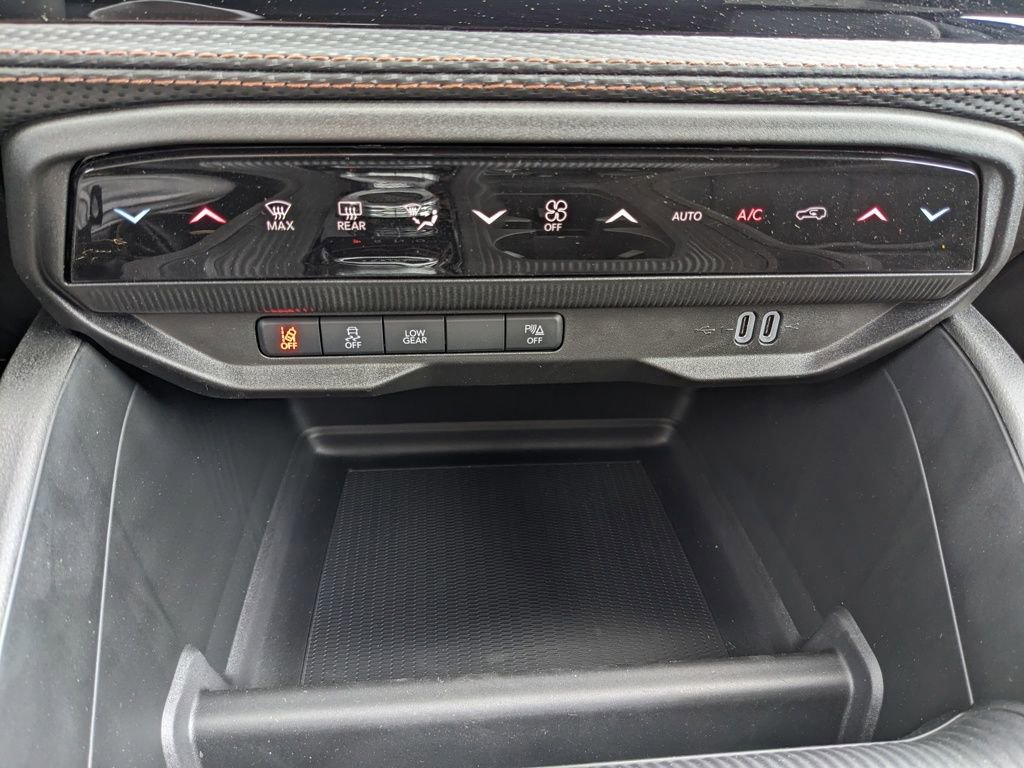 New 2026 Jeep Cherokee Overland image 34