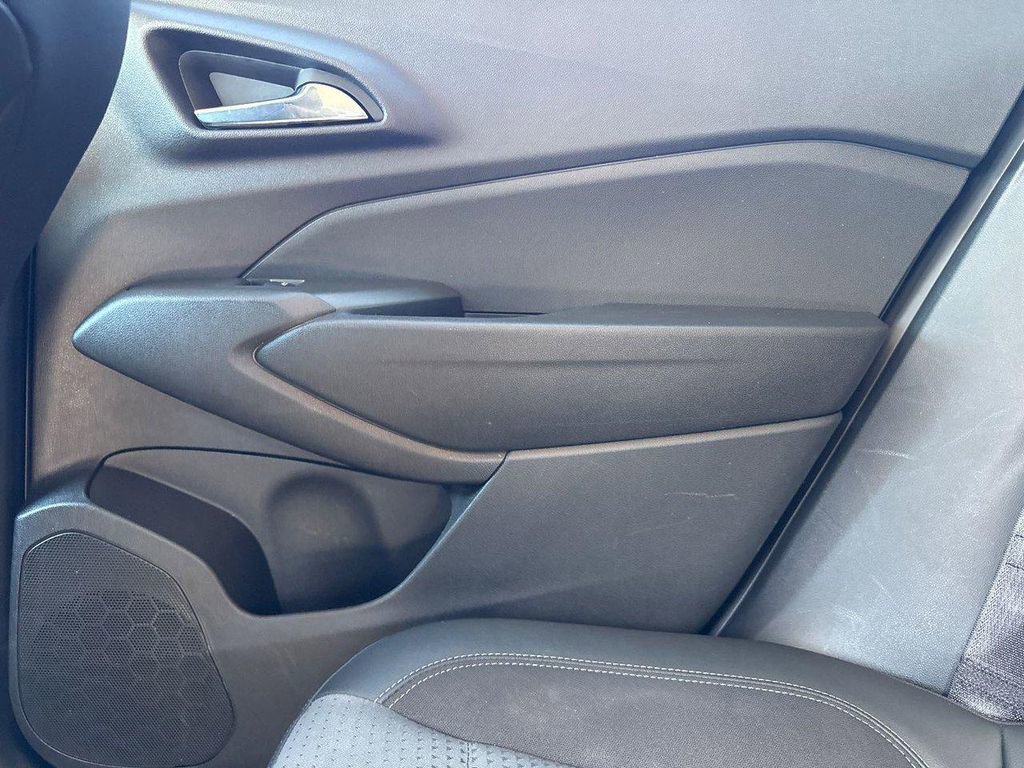 Used 2024 Chevrolet Trax LT image 11