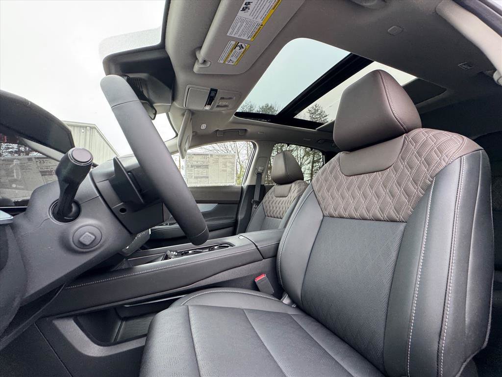 New 2026 Nissan Murano Platinum w/ Cargo Package AWD/4WD image 17