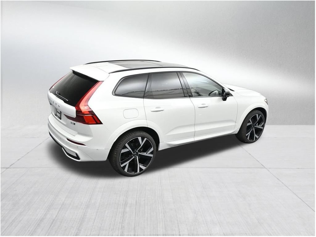 New 2026 Volvo XC60 B5 Ultra AWD/4WD image 17