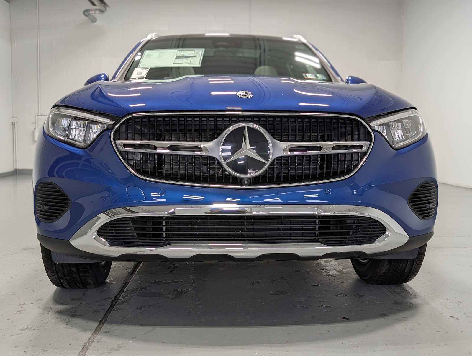 New 2026 Mercedes-Benz GLC 300 4MATIC image 2