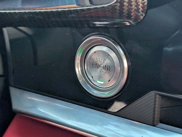 Used 2021 Chevrolet Corvette Stingray Premium Conv w/ Z51 Performance Package image 28