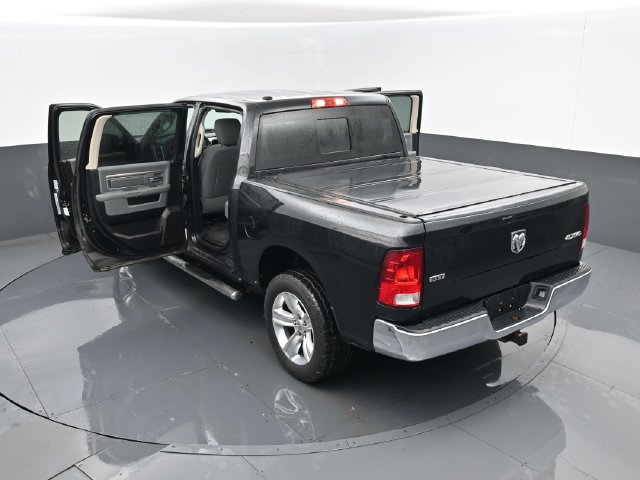 Used 2016 RAM 1500 Classic SLT AWD/4WD image 24
