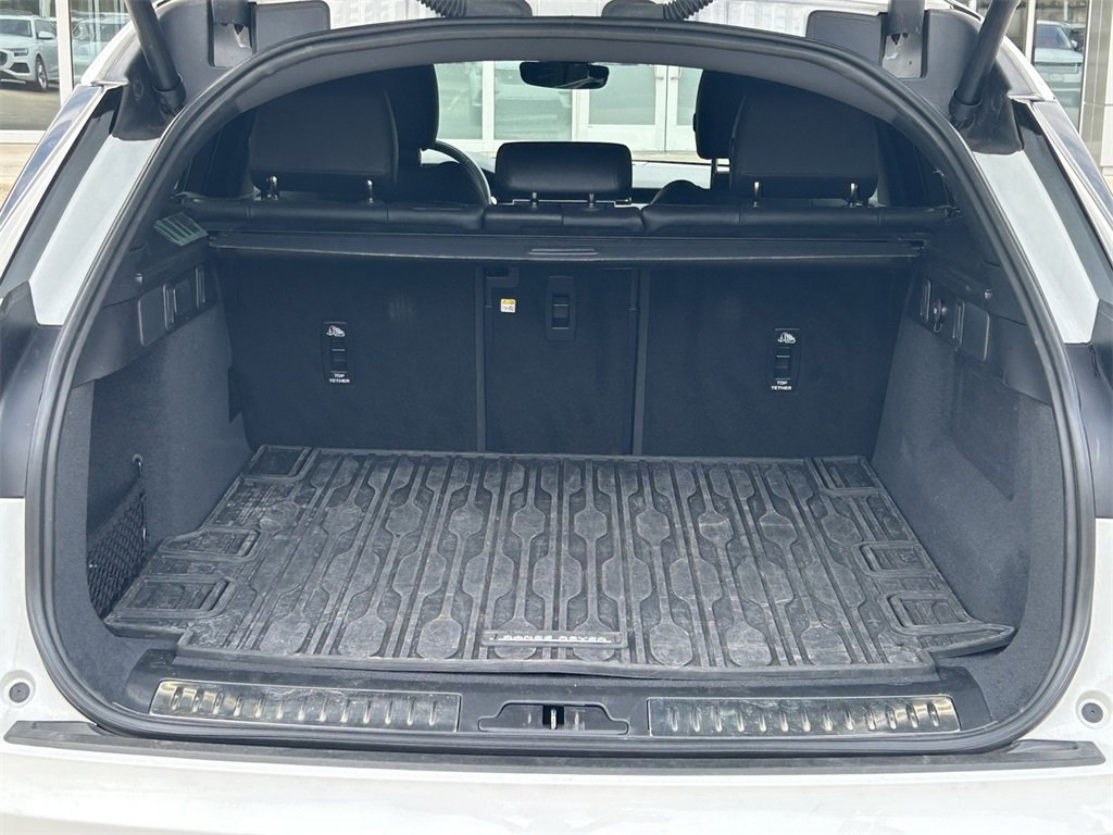 Used 2025 Land Rover Range Rover Velar Dynamic SE image 15