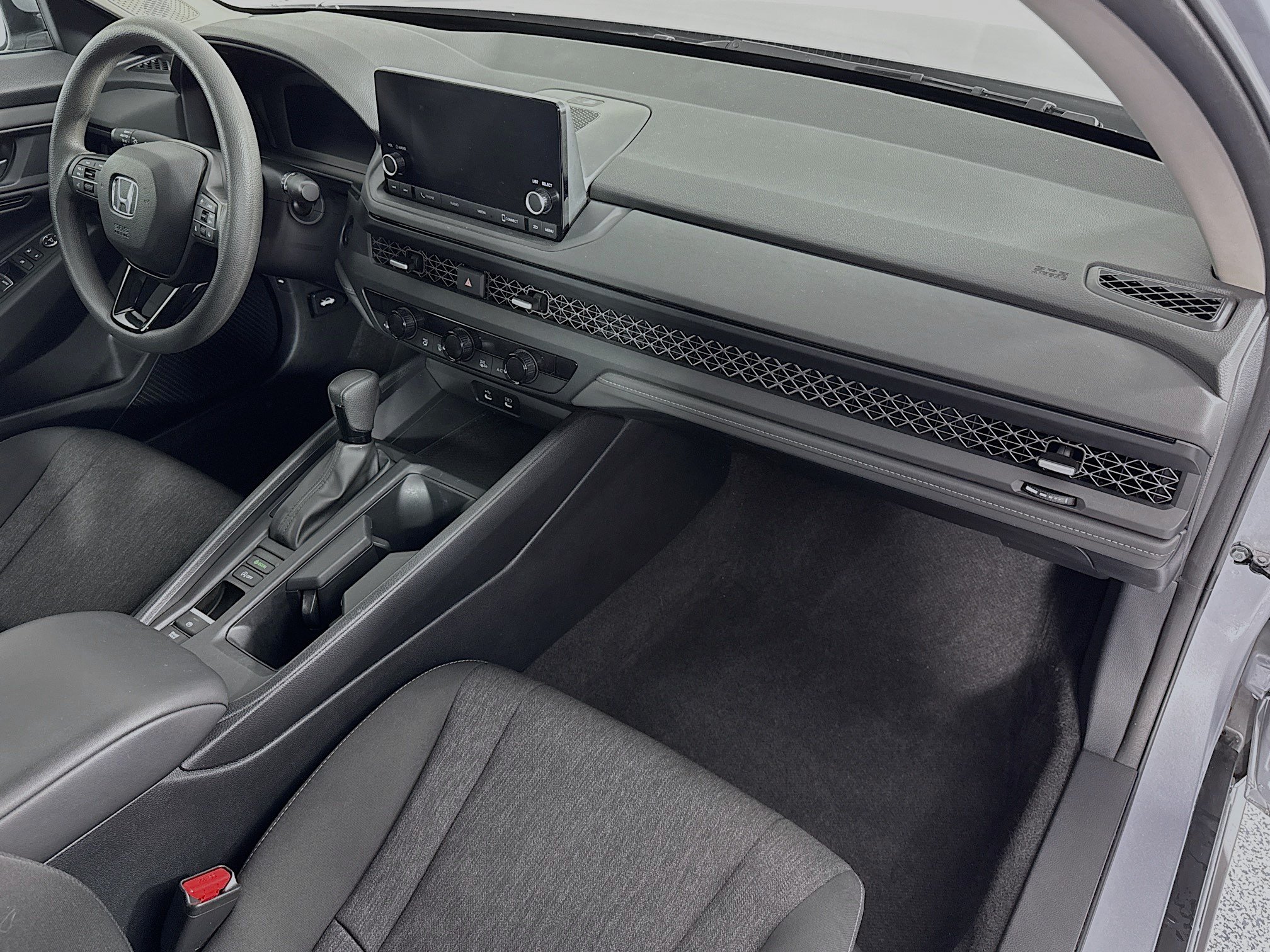 Certified 2023 Honda Accord EX image 28