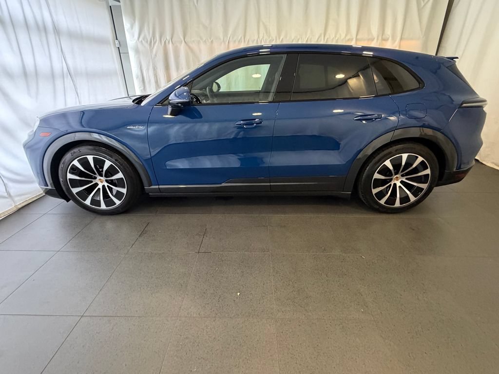 New 2026 Porsche Cayenne Electric AWD/4WD image 2
