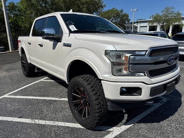 Used 2018 Ford F150 Platinum w/ Equipment Group 701A Luxury AWD/4WD image 3