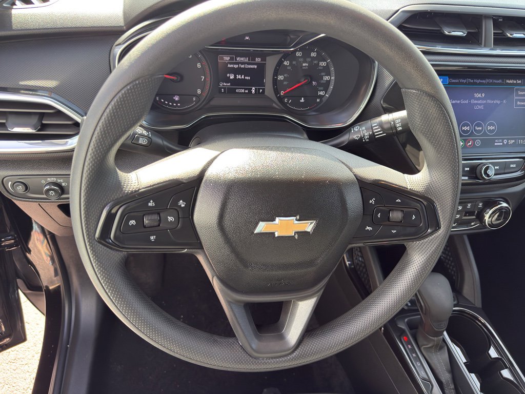 Used 2023 Chevrolet TrailBlazer LT w/ Convenience Package image 16