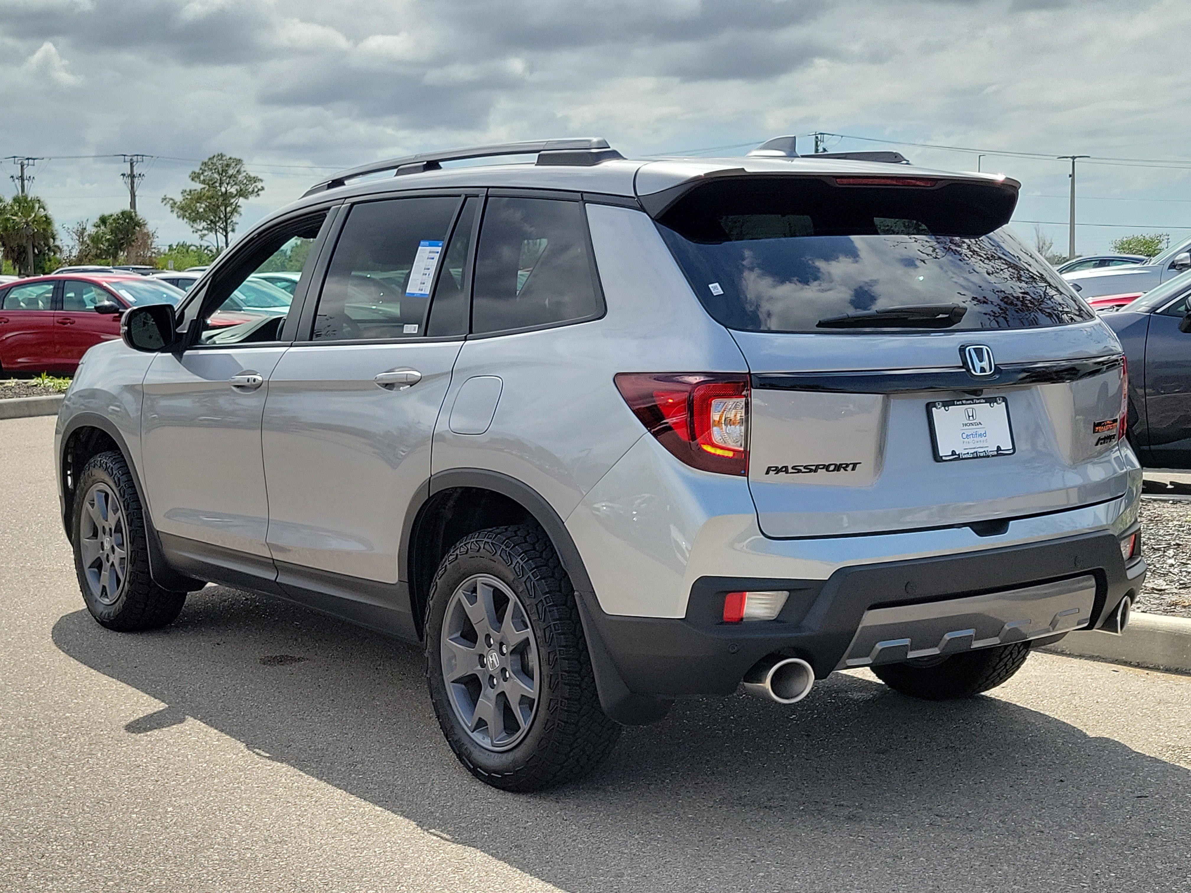 Certified 2025 Honda Passport TrailSport image 4
