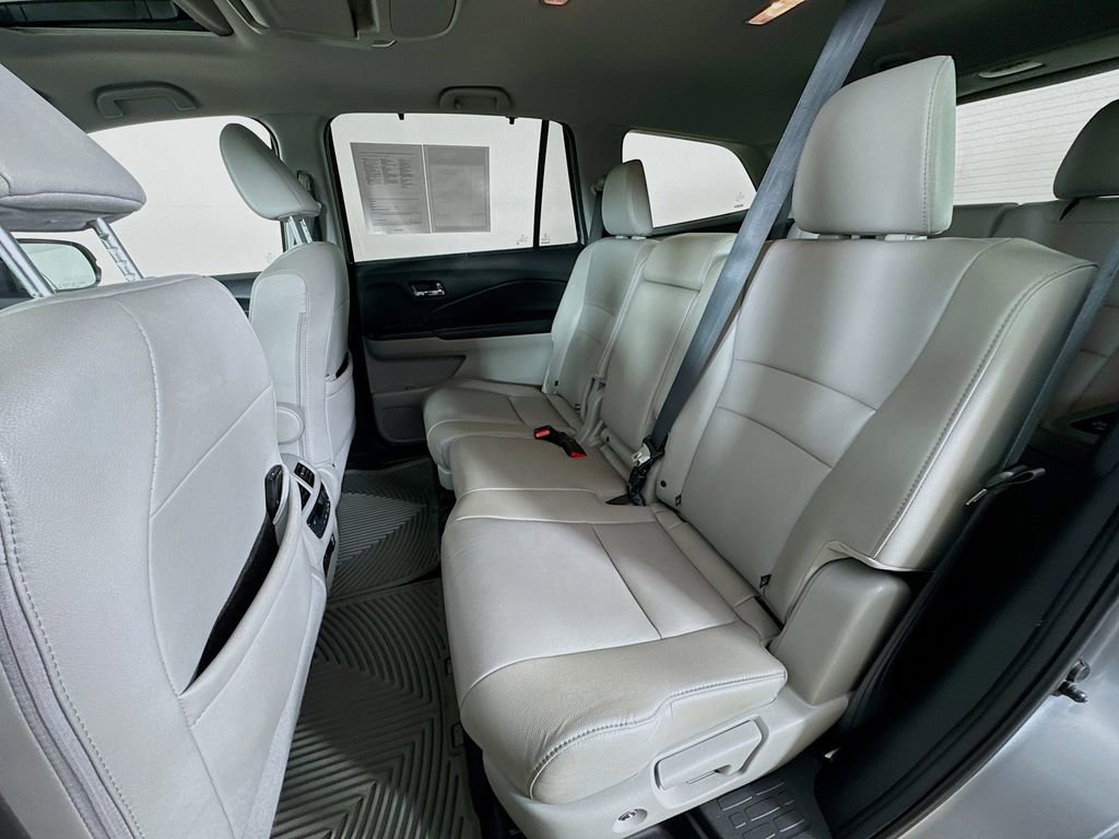 Used 2021 Honda Pilot Touring image 24