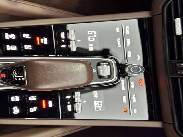 Used 2023 Porsche Cayenne Platinum Edition image 20