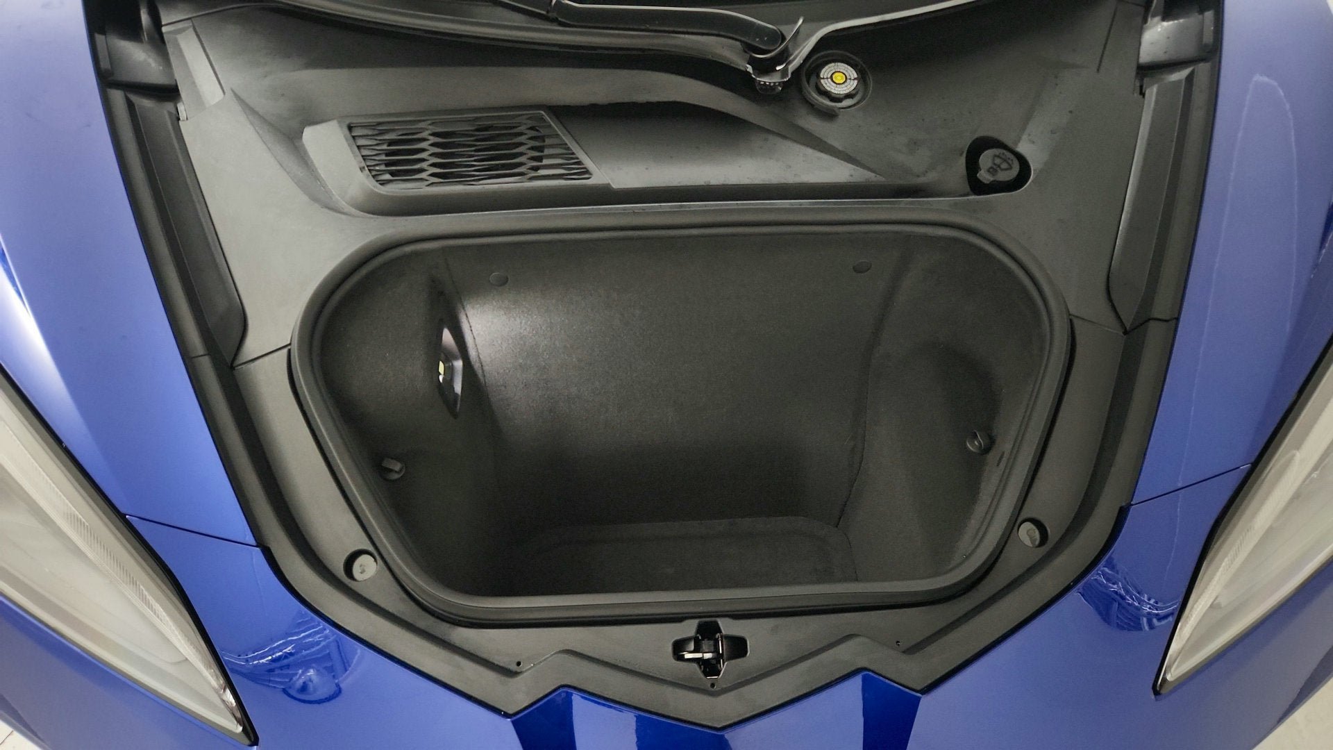 New 2027 Chevrolet Corvette Stingray Convertible w/ Stealth Interior Trim Package RWD image 25