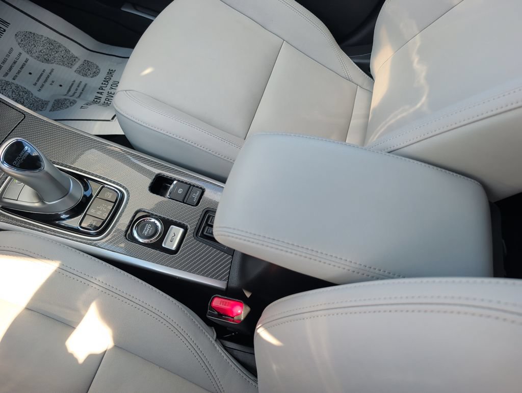 Used 2019 Mitsubishi Outlander SEL AWD/4WD image 17