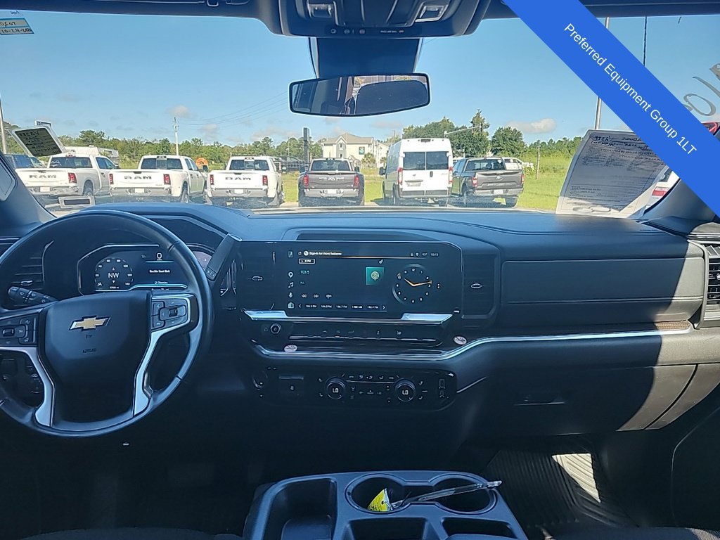 Used 2025 Chevrolet Silverado 1500 LT RWD image 4