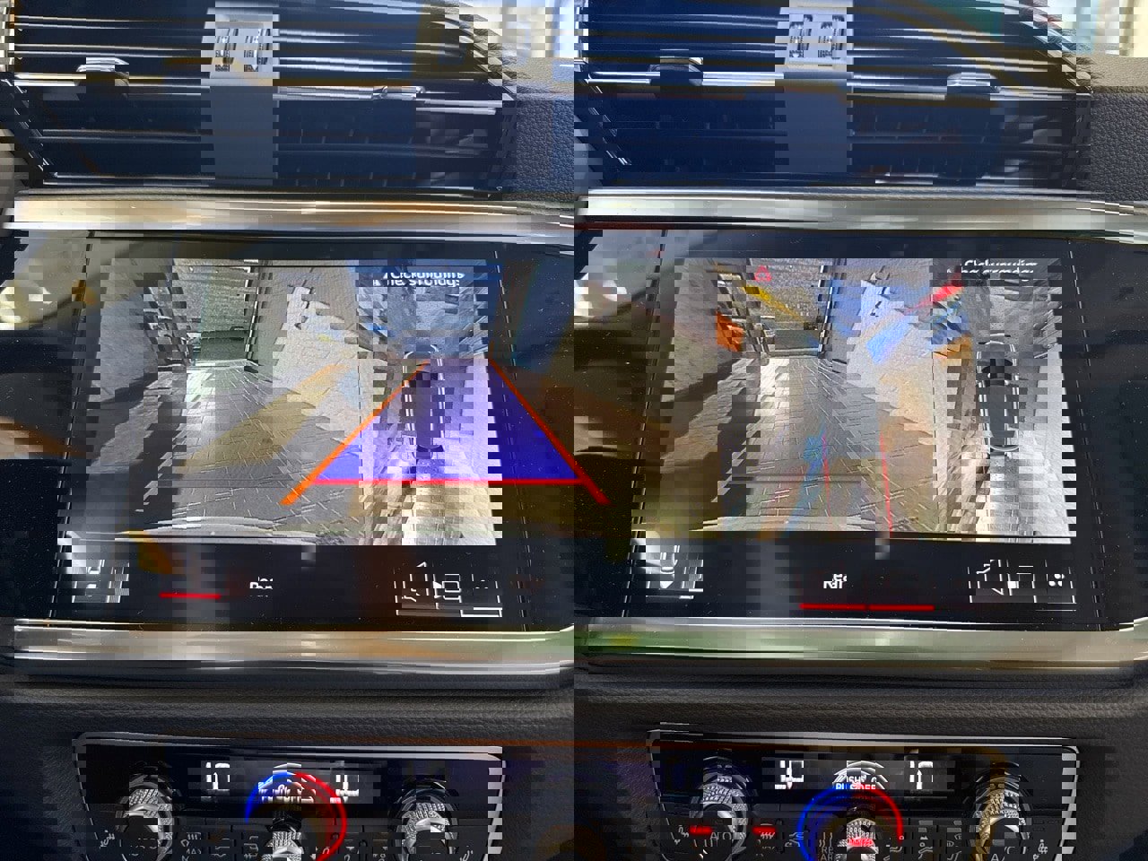 New 2025 Audi Q3 2.0T Premium Plus image 30