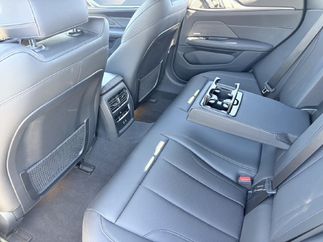 Certified 2023 BMW i4 eDrive40 w/ M Sport Package RWD image 18