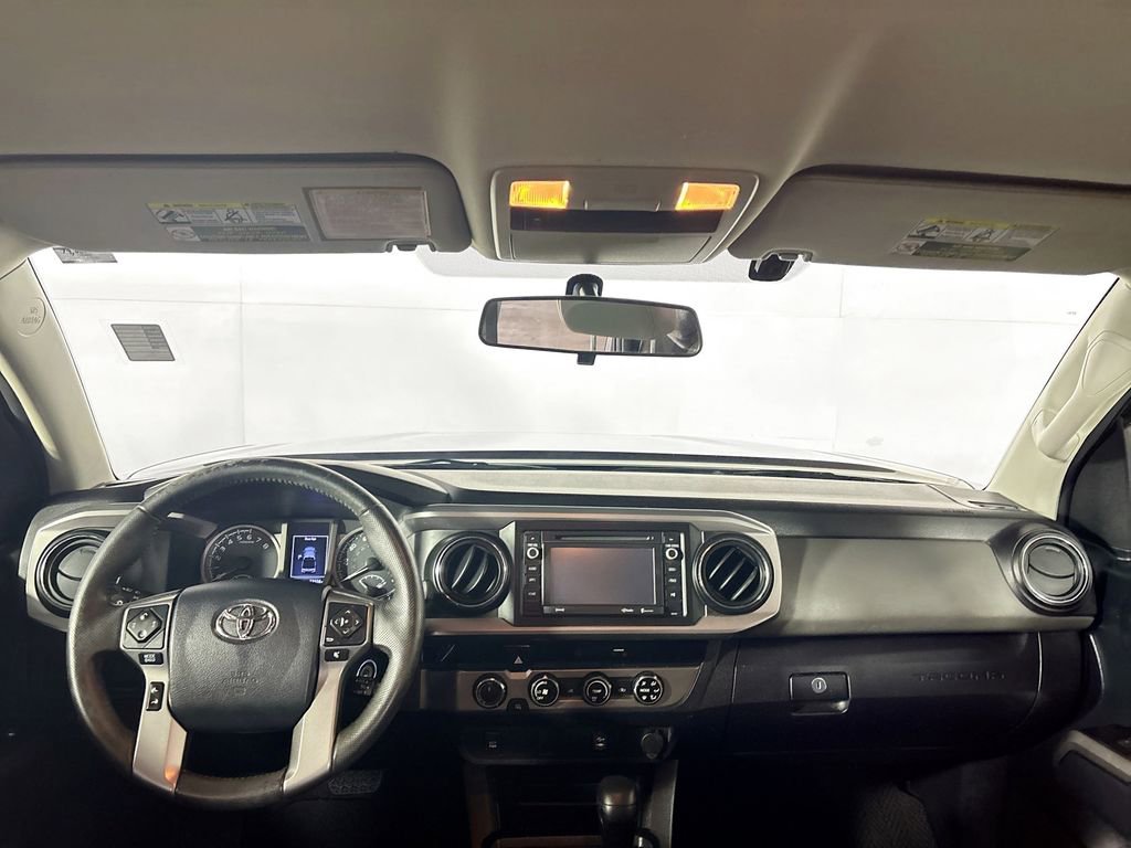 Used 2016 Toyota Tacoma SR5 image 12