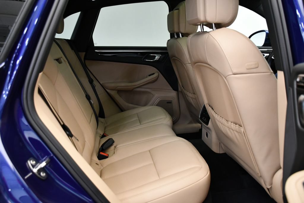 Certified 2026 Porsche Macan Turbo AWD/4WD image 52