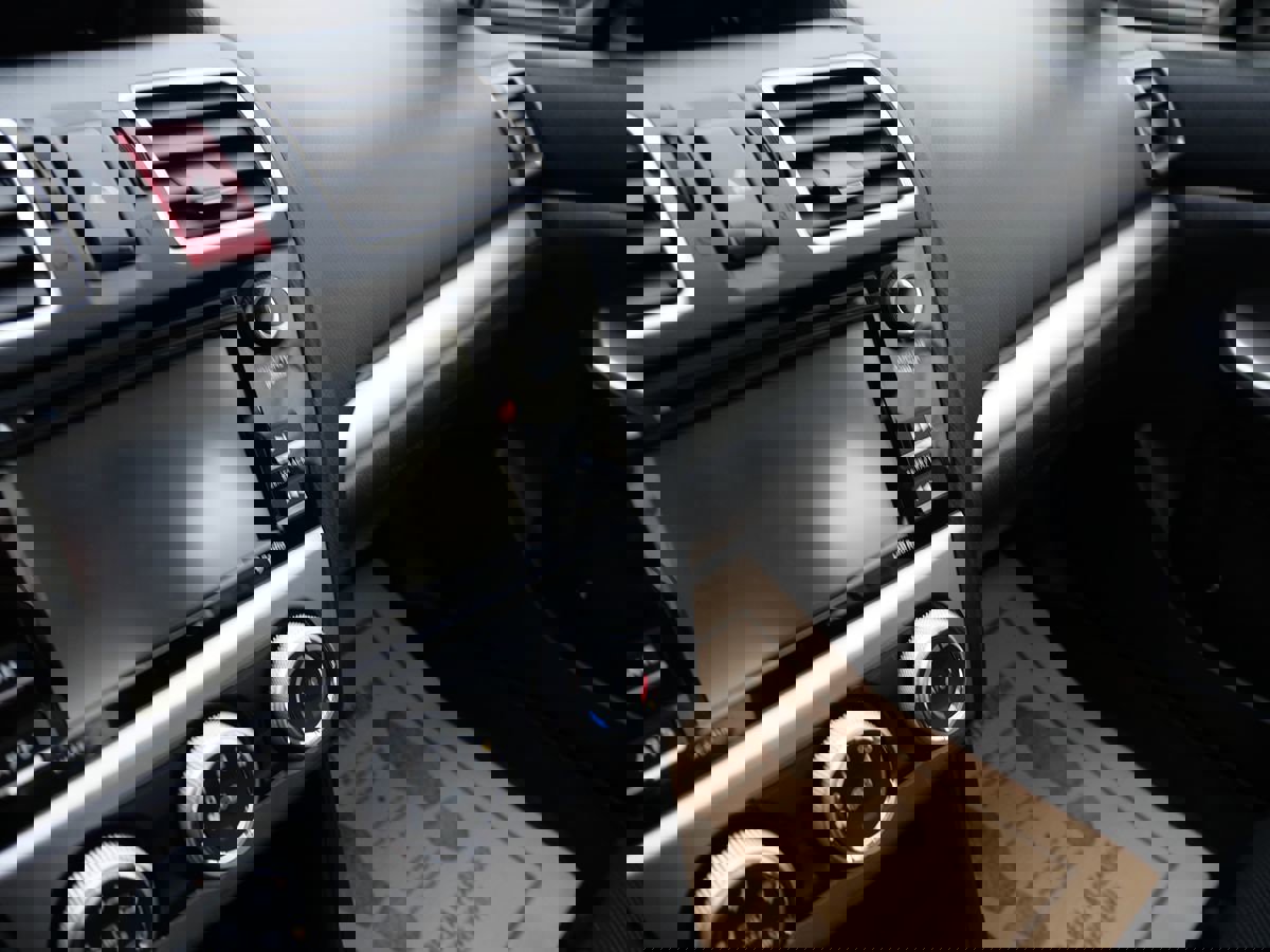 Used 2015 Subaru Impreza 2.0i Premium image 10