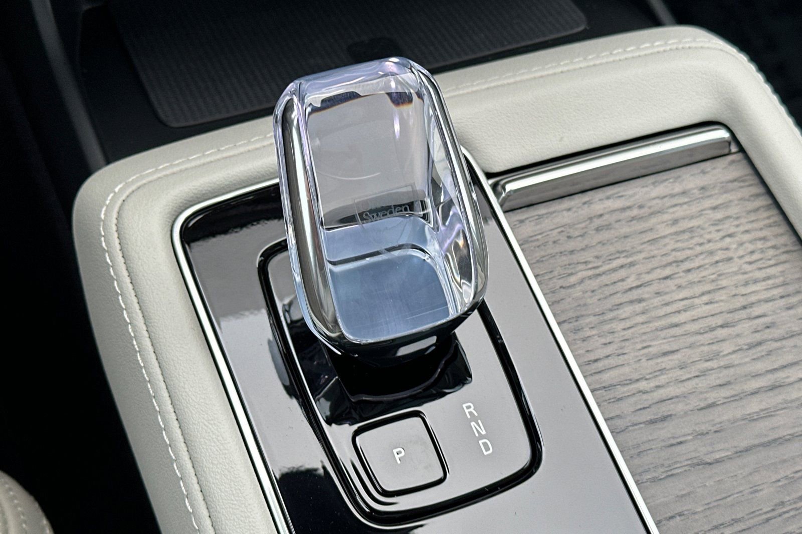 New 2026 Volvo XC90 B6 Ultra w/ Protection Package image 25