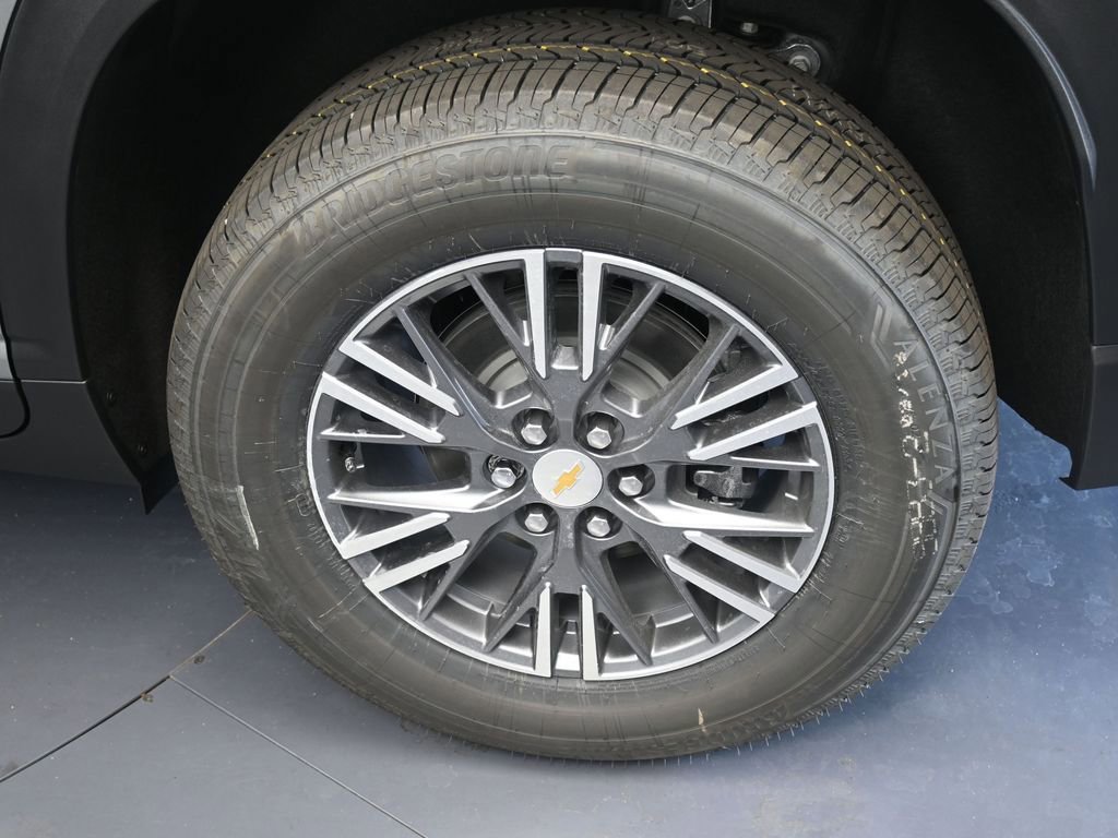 New 2026 Chevrolet Traverse LT w/ Driver Confidence Package image 9