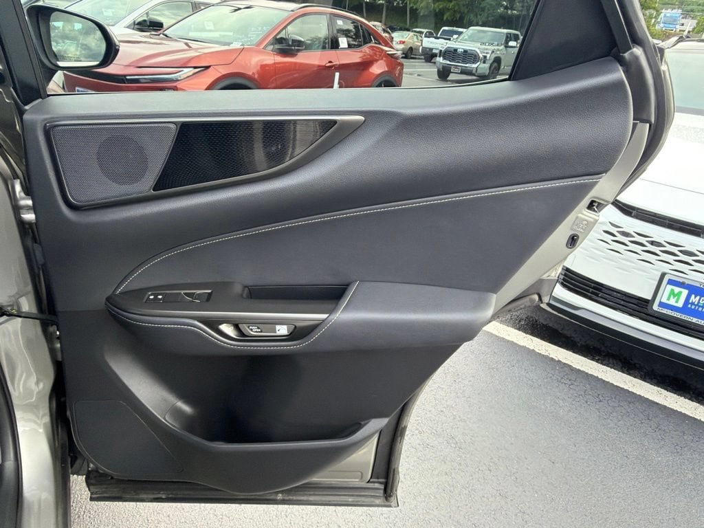 Used 2022 Lexus NX 350h AWD w/ Towing Package (2000 Lbs) image 13