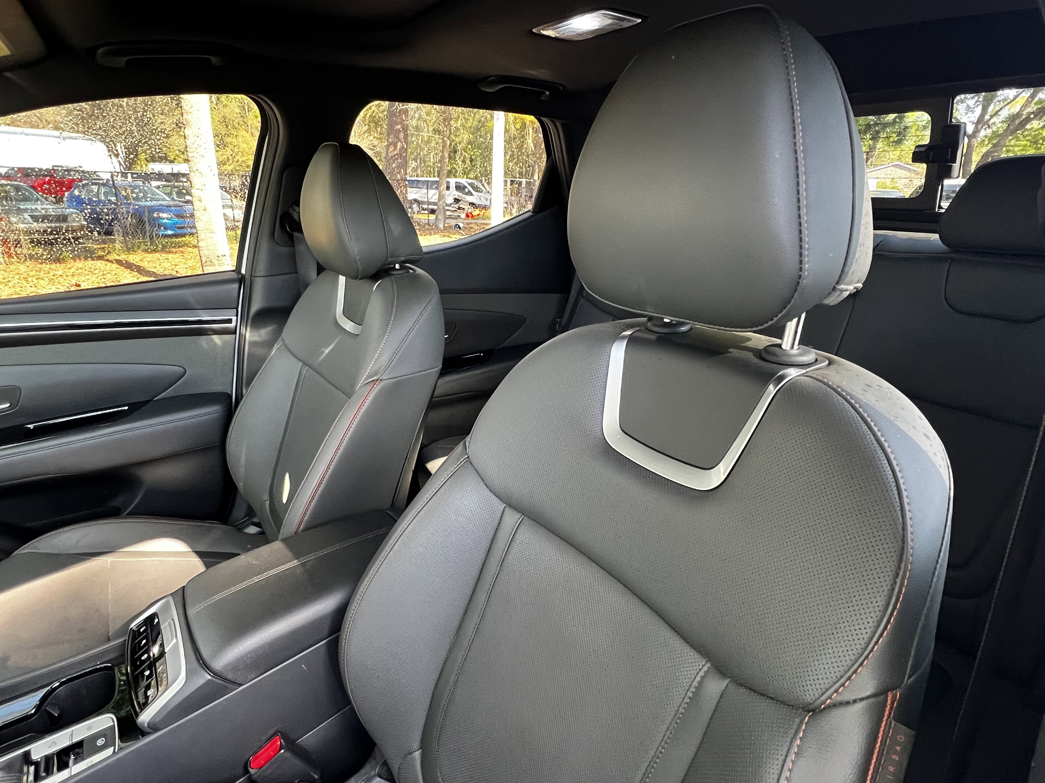 Used 2023 Hyundai Santa Cruz Limited image 17