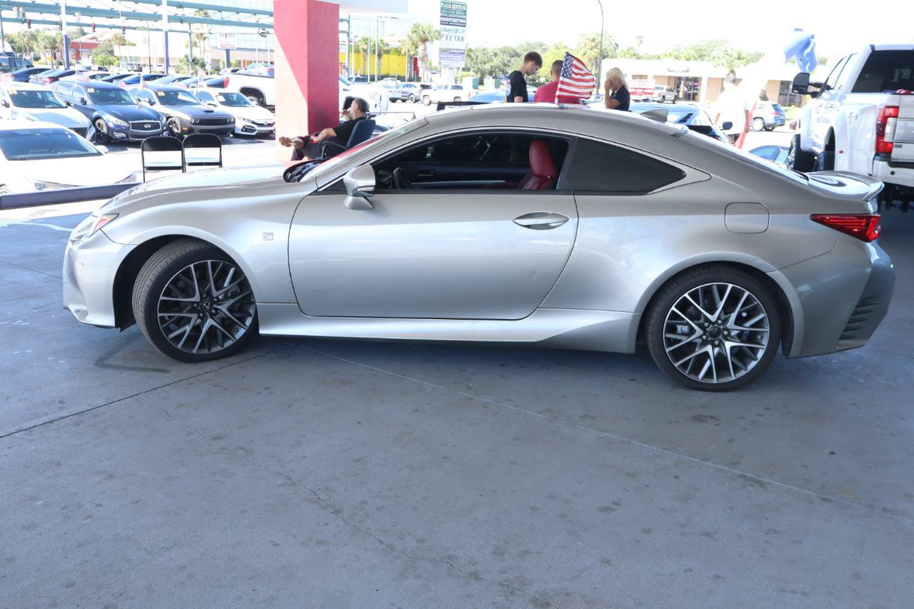 Used 2017 Lexus RC 200t F Sport RWD image 8
