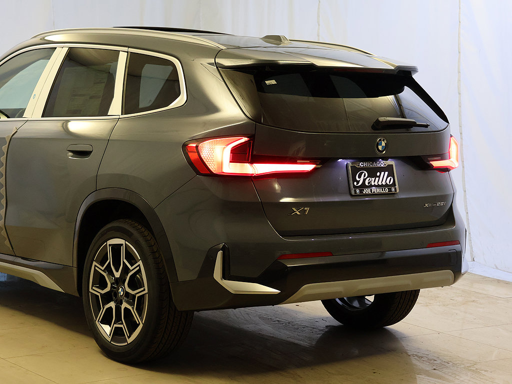 New 2026 BMW X1 xDrive28i w/ Technology Package AWD/4WD image 8