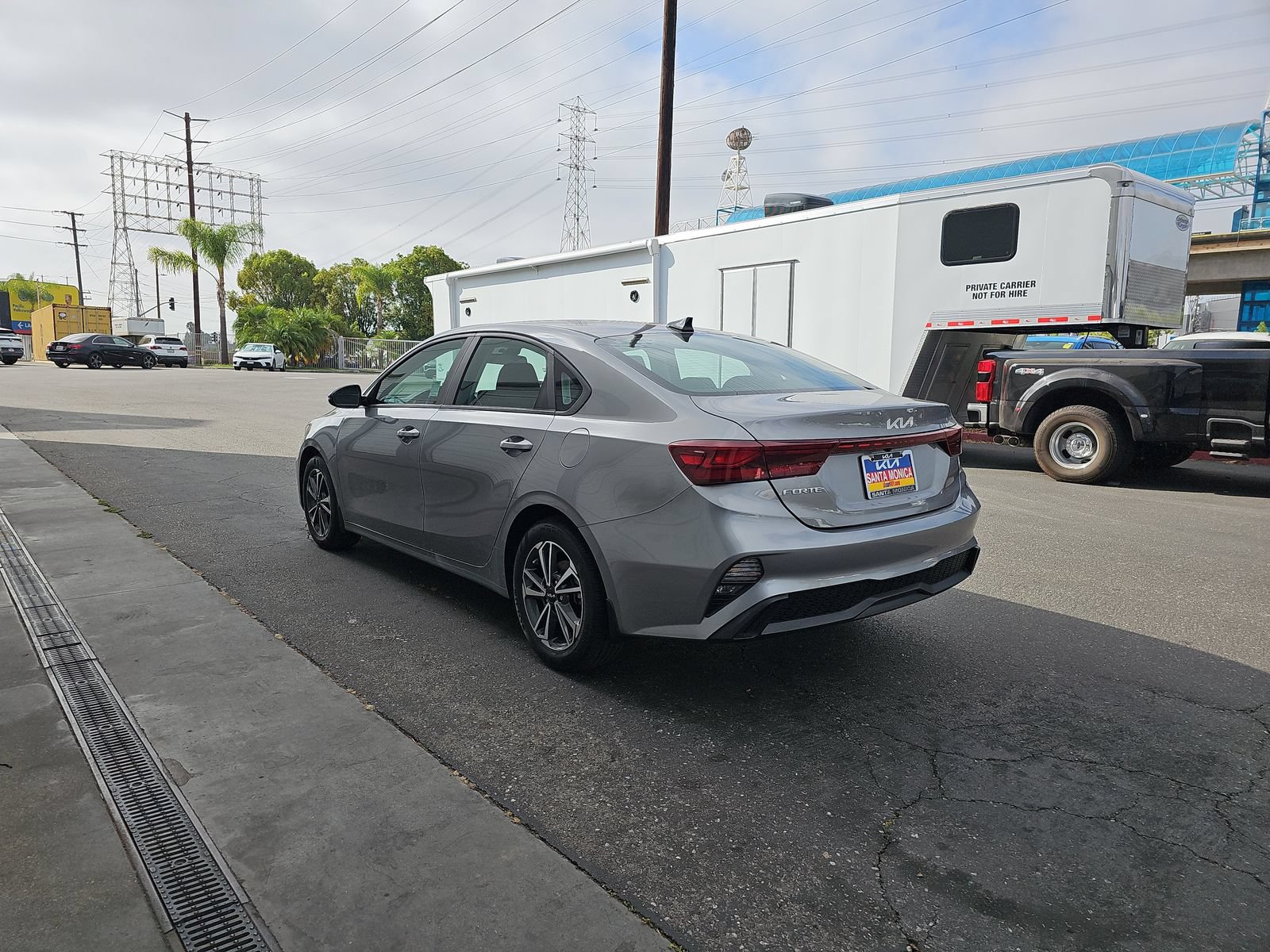Used 2023 Kia Forte LXS w/ LXS Technology Package FWD image 7