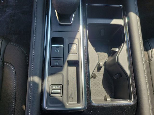 Used 2024 Nissan Pathfinder SL w/ SL Premium Package FWD image 20