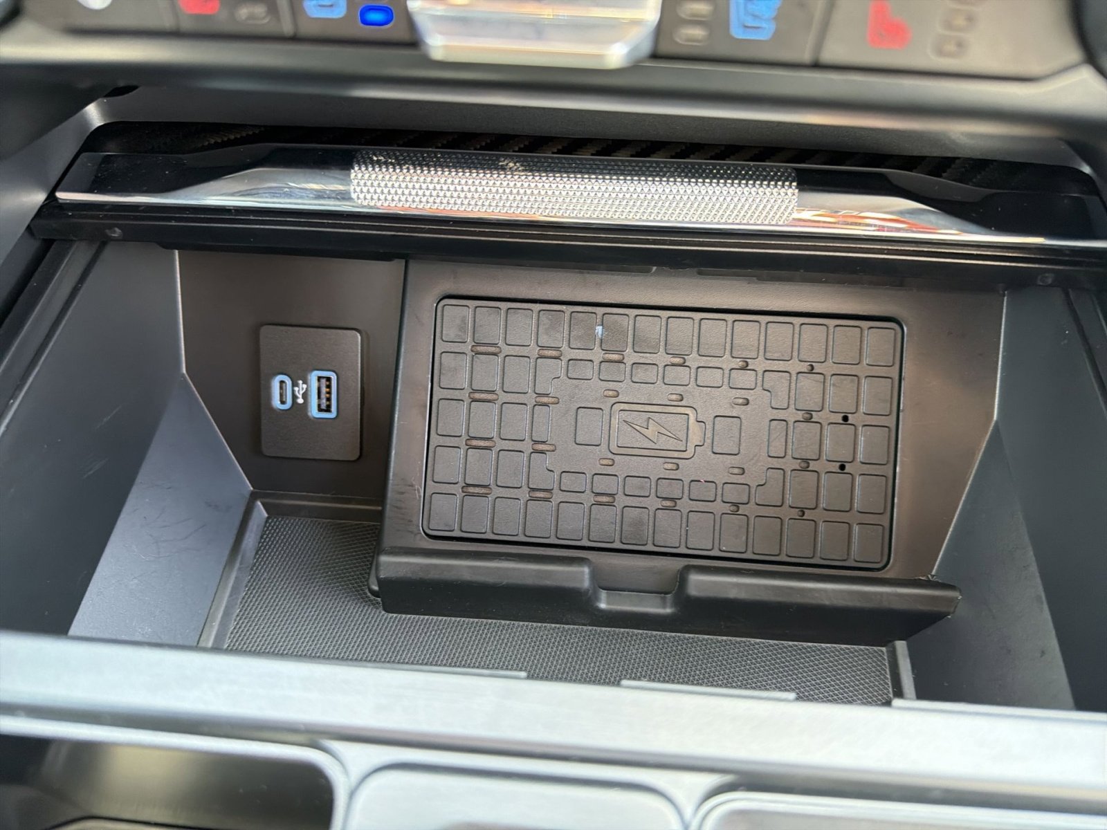 Certified 2024 Ford F150 Raptor AWD/4WD image 40