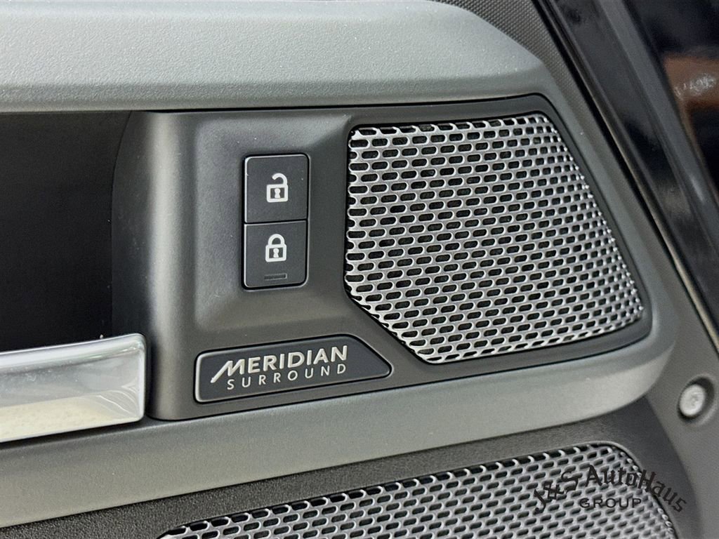 Used 2022 Land Rover Defender 110 X image 25