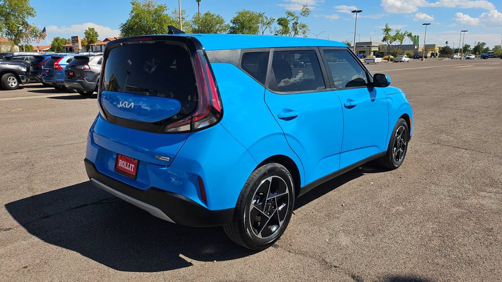 Used 2024 Kia Soul EX FWD image 11