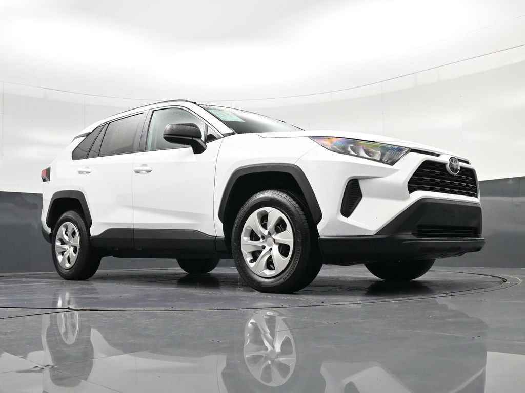 Used 2020 Toyota RAV4 LE FWD image 30
