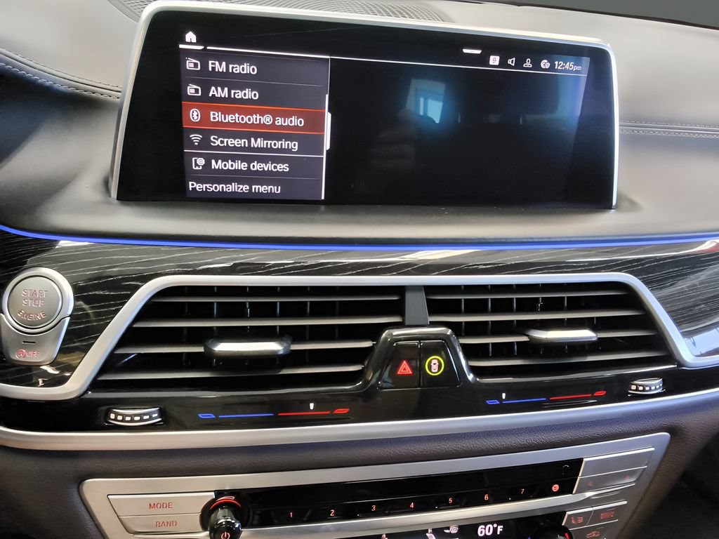 Used 2021 BMW 750i xDrive w/ Executive Package AWD/4WD image 24