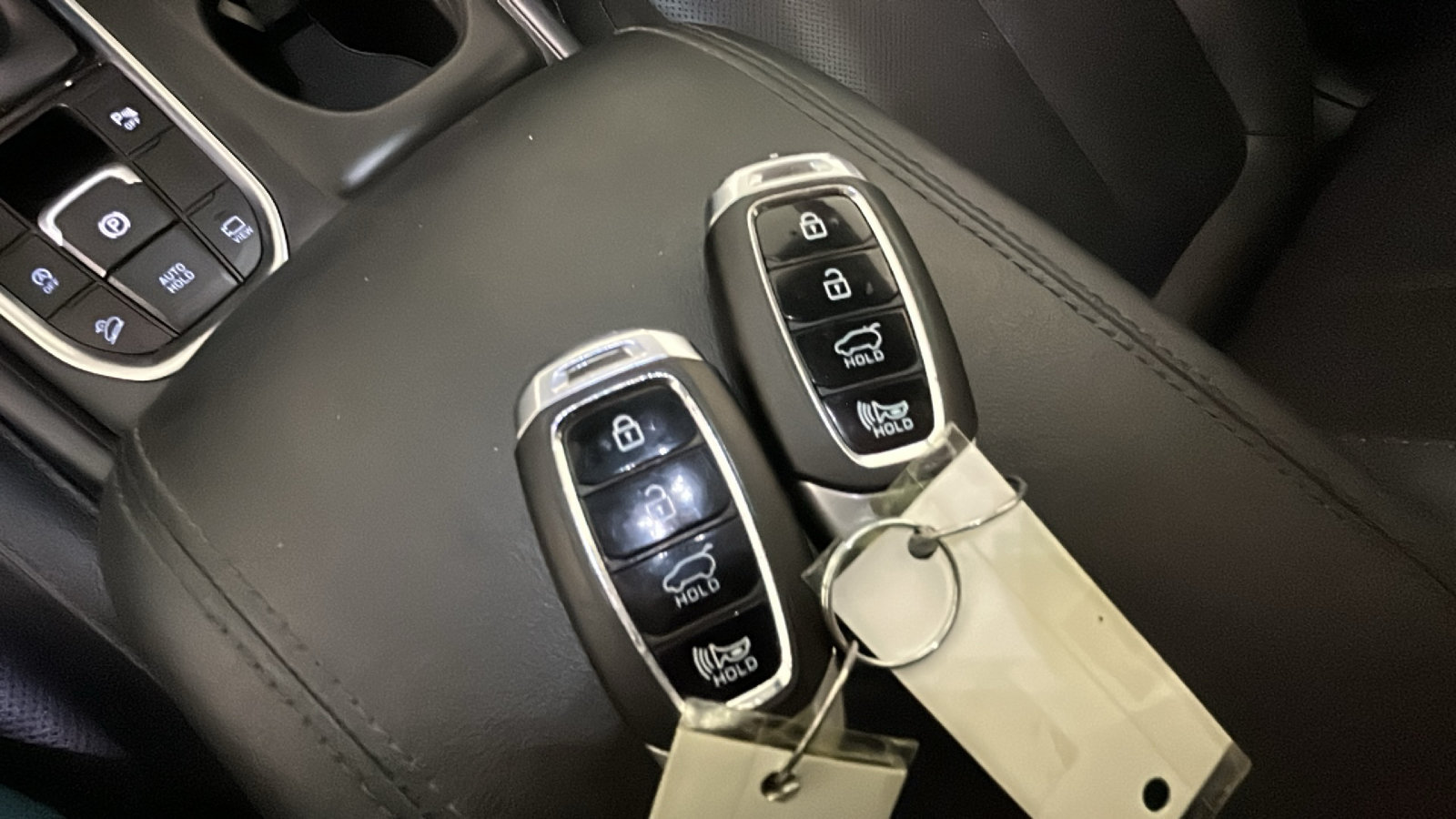Used 2020 Hyundai Santa Fe Limited AWD/4WD image 25