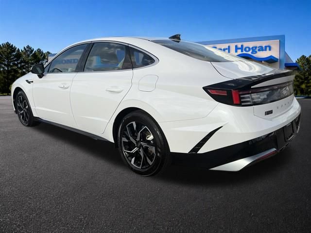 Used 2025 Hyundai Sonata SEL FWD image 4