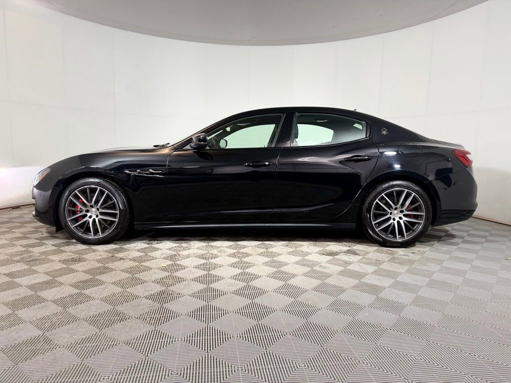Used 2019 Maserati Ghibli S Q4 image 3