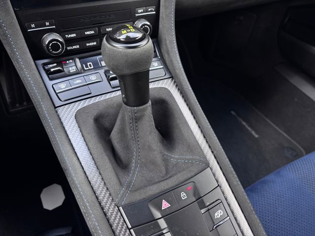 Certified 2024 Porsche 718 Cayman GT4 RS RWD image 19