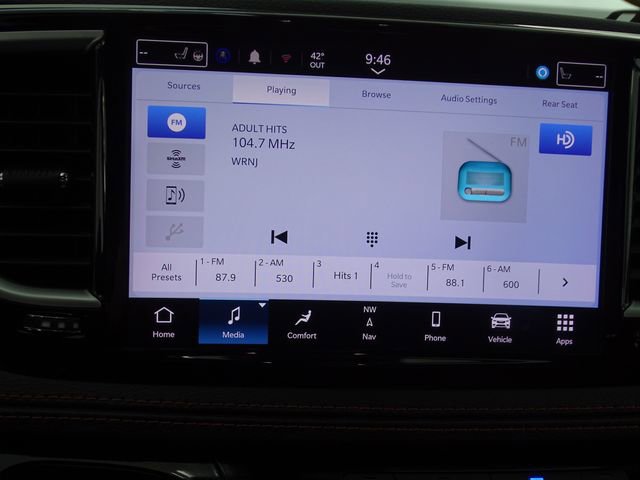 Certified 2023 Chrysler Pacifica Pinnacle image 15