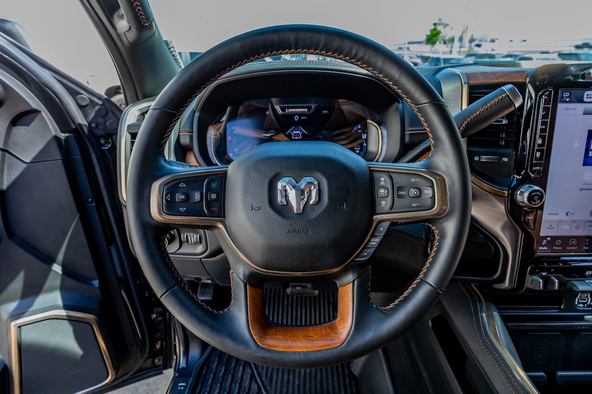 Used 2024 RAM 2500 Limited w/ Safety Group image 19