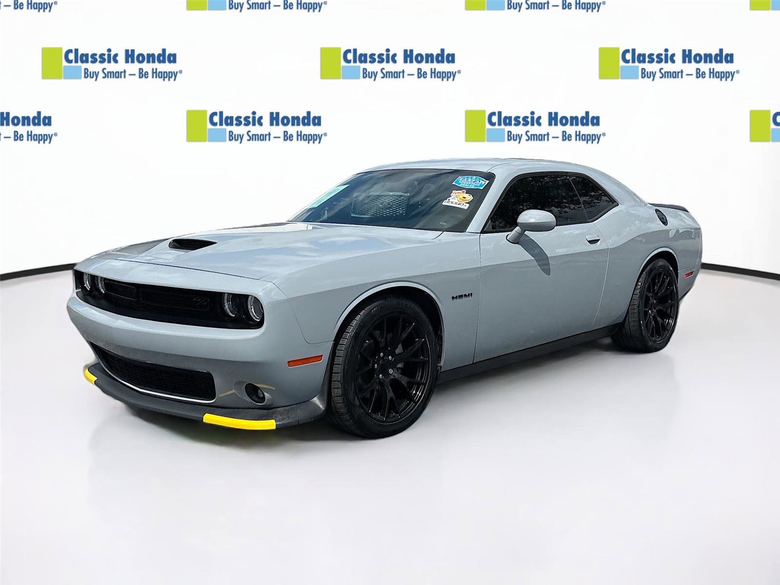 Used 2021 Dodge Challenger R/T w/ Blacktop Package RWD image 3