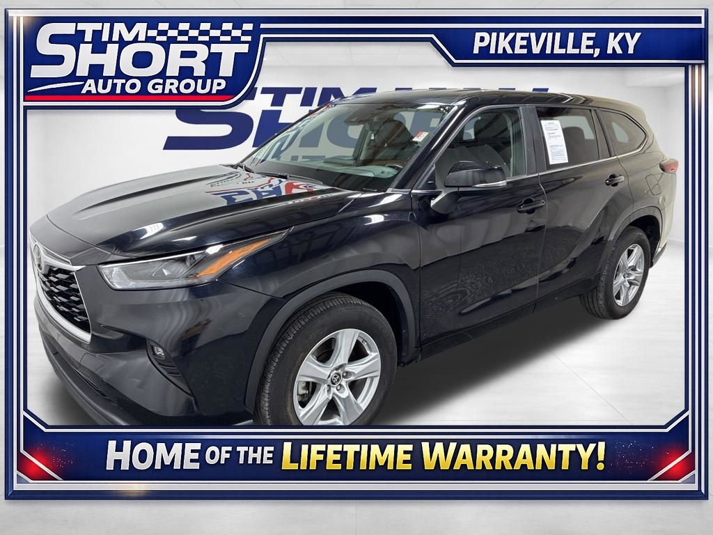 Used 2024 Toyota Highlander LE
