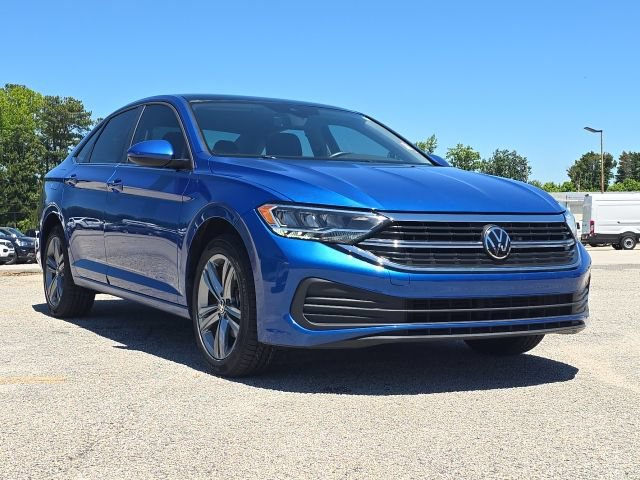 Used 2023 Volkswagen Jetta SE FWD image 7