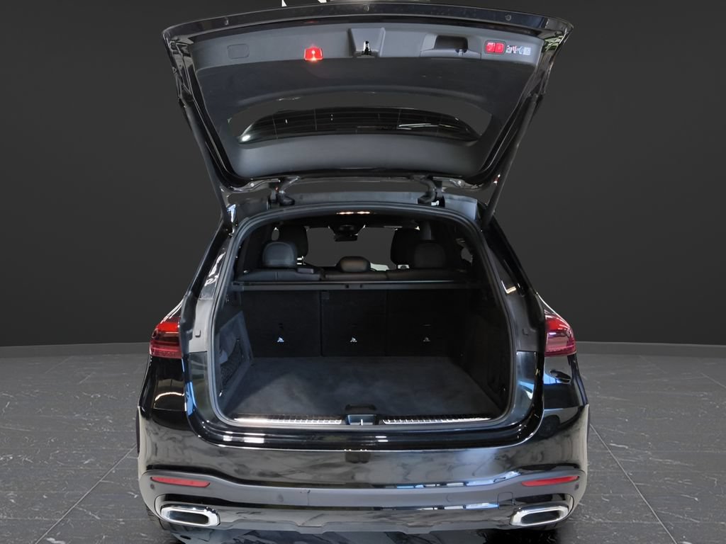 Used 2025 Mercedes-Benz GLE 350 4MATIC w/ AMG Line Exterior image 8