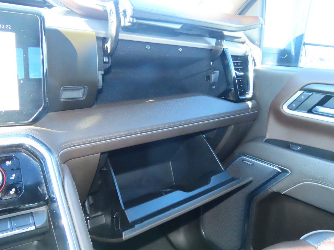 Used 2025 GMC Sierra 3500 Denali w/ Denali Reserve Package image 35