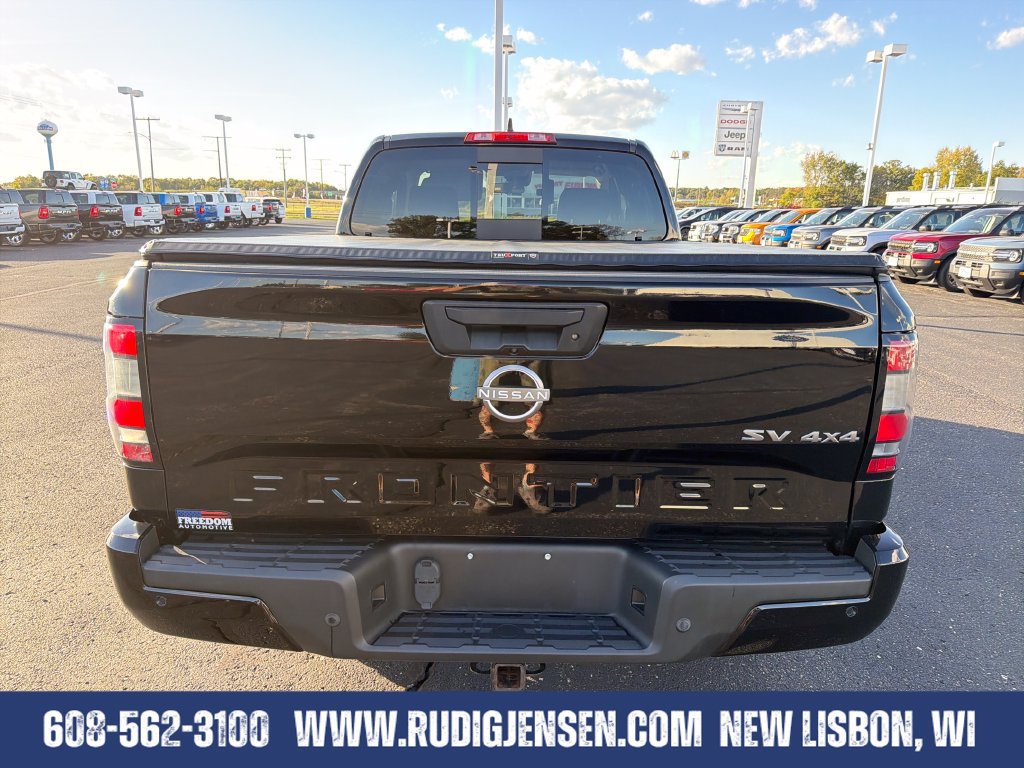 Used 2022 Nissan Frontier SV AWD/4WD image 4