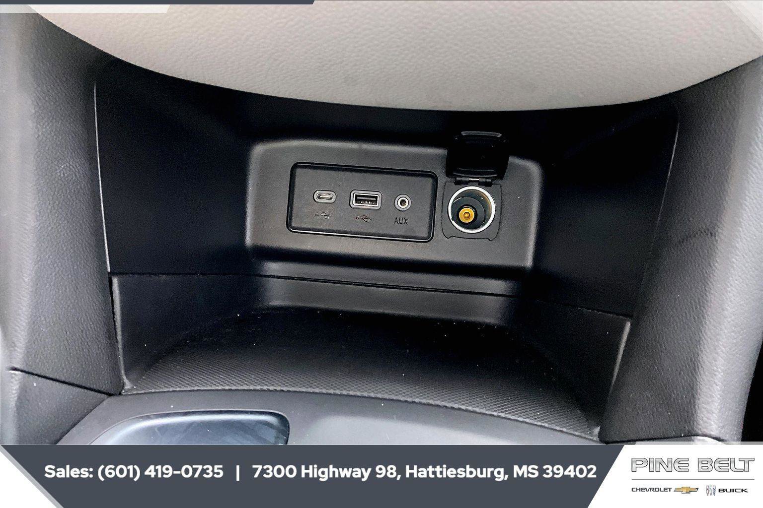 Used 2024 Chevrolet Equinox LS w/ LS Convenience Package image 22