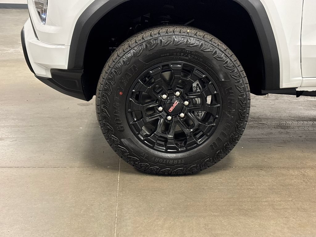 New 2026 GMC Canyon Elevation w/ Convenience Package RWD image 8